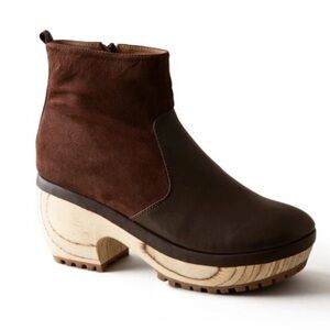 huma blanco brown clog boot brown